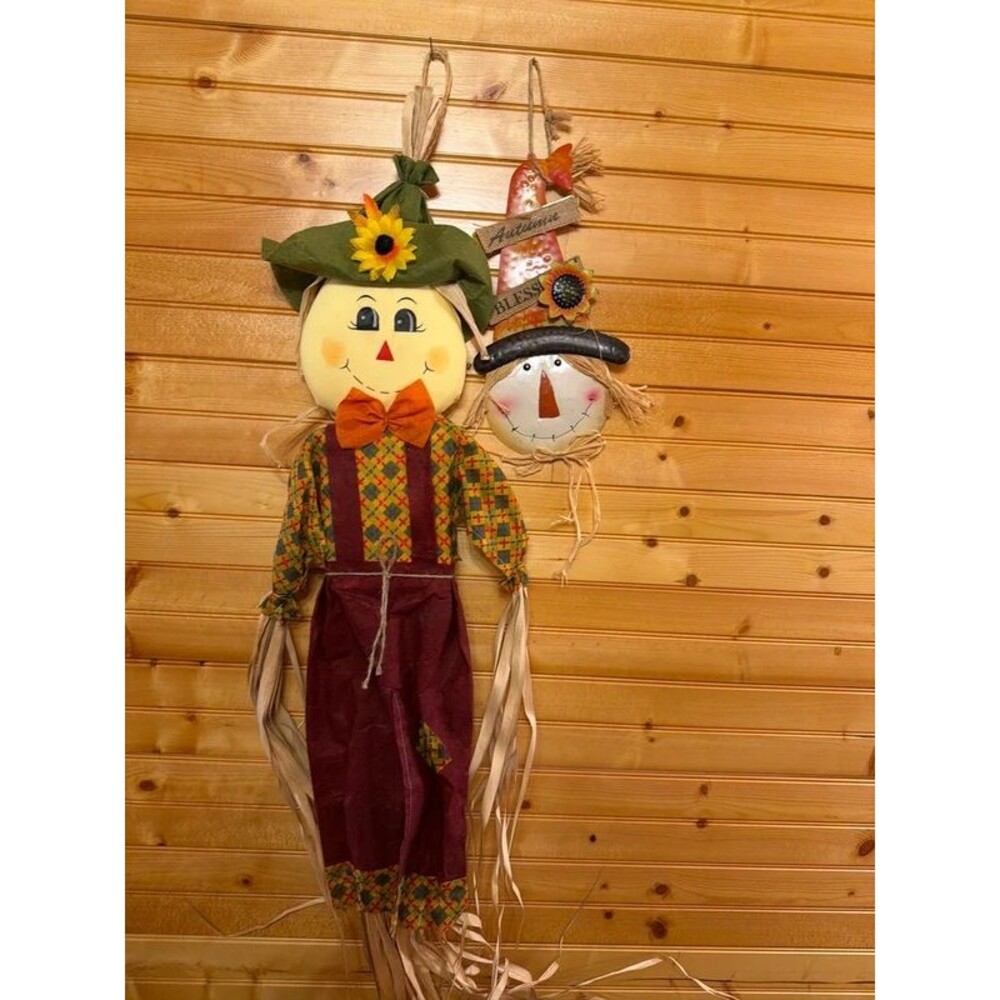 Two piece bundle lot fall decoration scarecrows - Picture 5 of 5